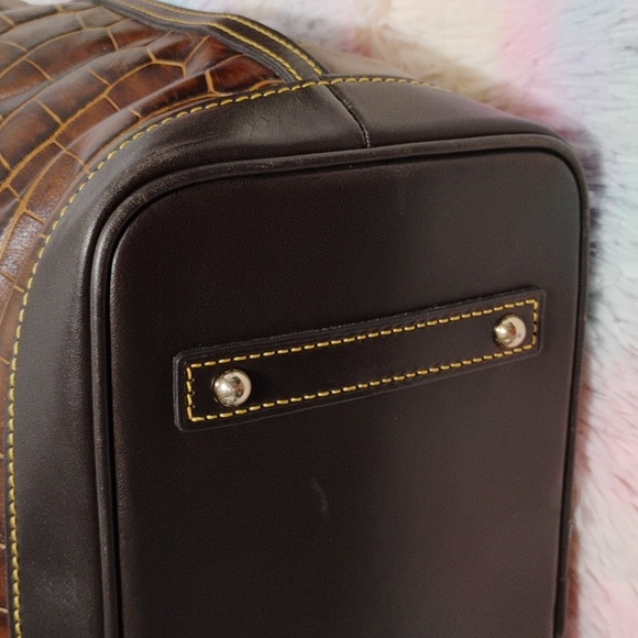 Authentic Dooney & Bourke Croco Embossed Large Tote & Matching Wallet - Picture 10 of 16